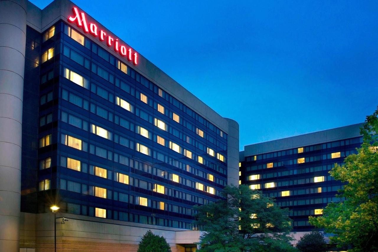 Marriott Newark Exterior